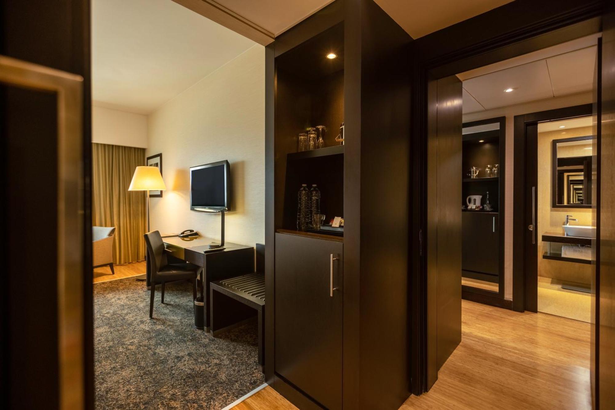 Epic Sana Luanda Hotel Zimmer foto