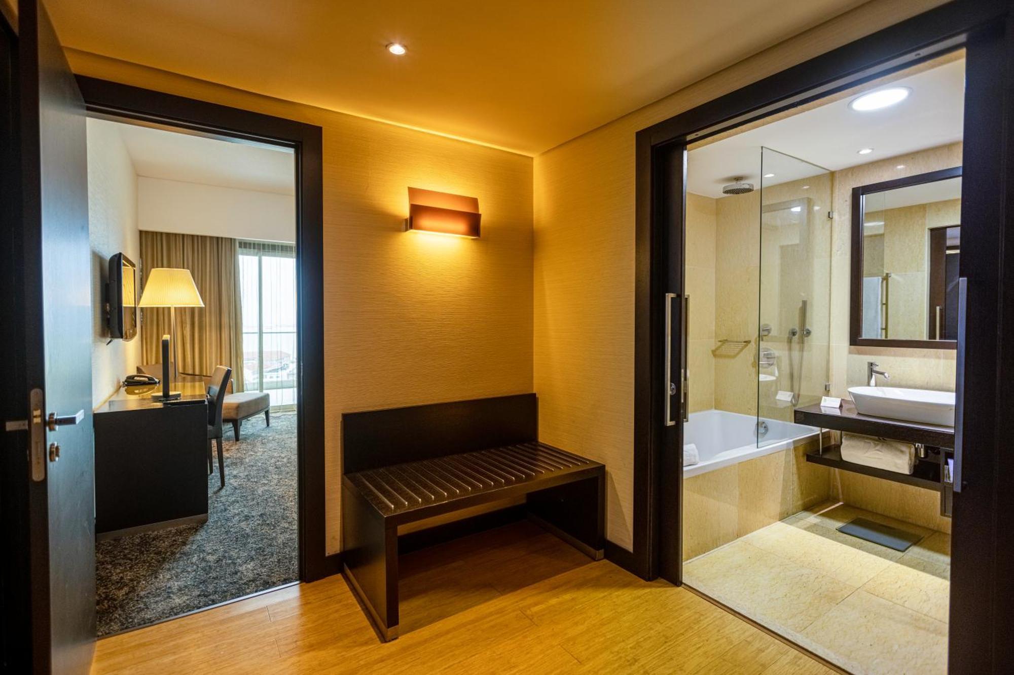Epic Sana Luanda Hotel Zimmer foto