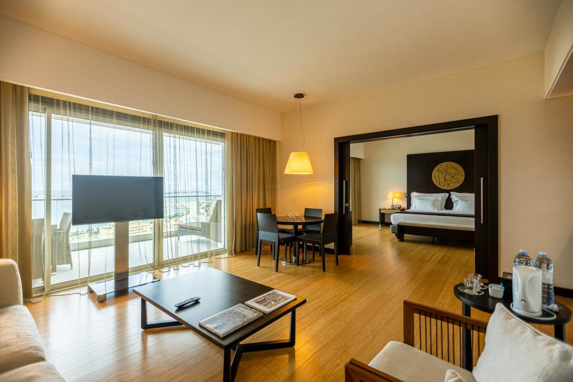 Epic Sana Luanda Hotel Zimmer foto