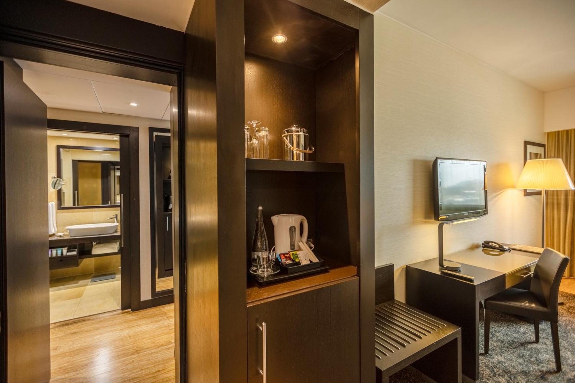 Epic Sana Luanda Hotel Zimmer foto